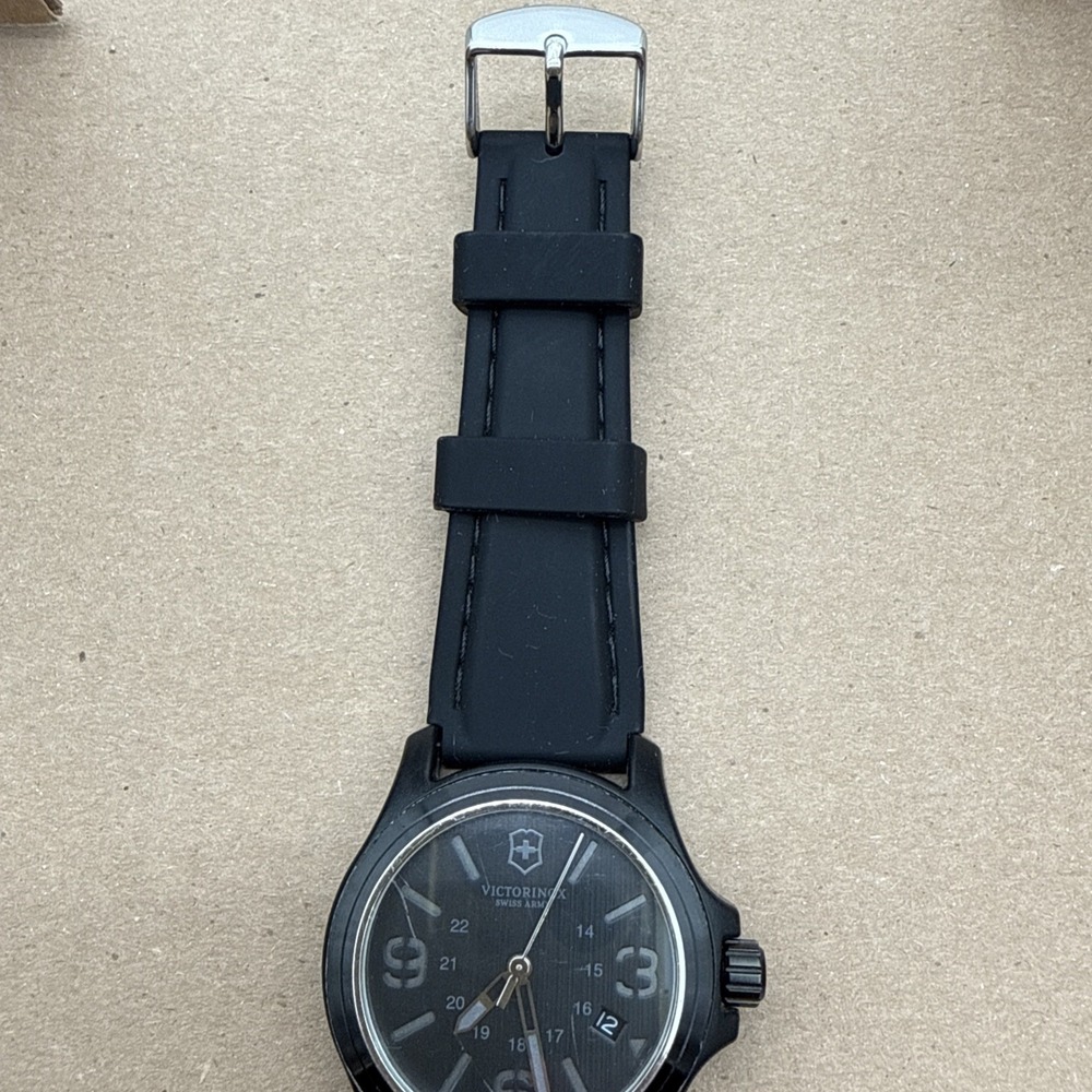 Original Victorinox Swiss Army Black Quartz Watch #241517 Rubber Strap - Picture 2 of 15